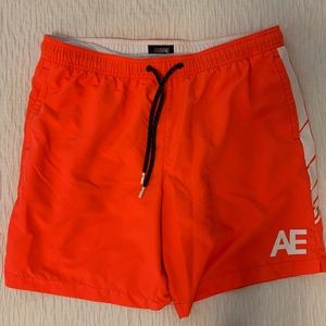 American Eagle swim shorts / size large